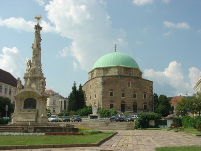 Pécs, Széchényi tér